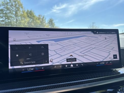 Certified 2024 BMW X6 M60i w/ Parking Assistance Package image 15