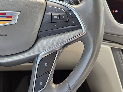 Used 2021 Cadillac XT5 Premium Luxury FWD image 23