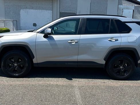 Used 2025 Toyota RAV4 XLE w/ Convenience Package AWD/4WD image 8