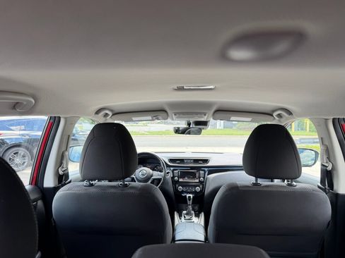 Used 2019 Nissan Rogue Sport SV w/ Technology Package AWD/4WD image 30