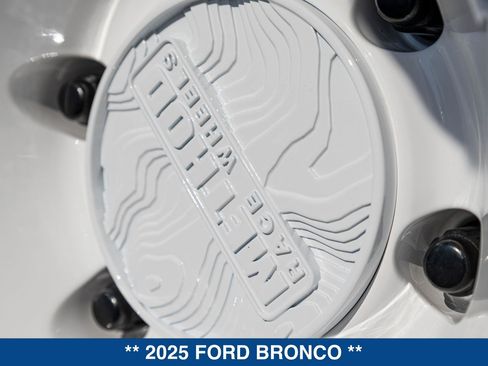 New 2025 Ford Bronco Heritage Edition AWD/4WD image 34