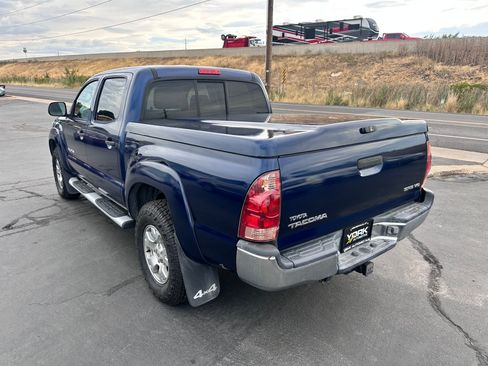 Used 2005 Toyota Tacoma 4x4 Double Cab w/ SR5 Pkg #8 image 4
