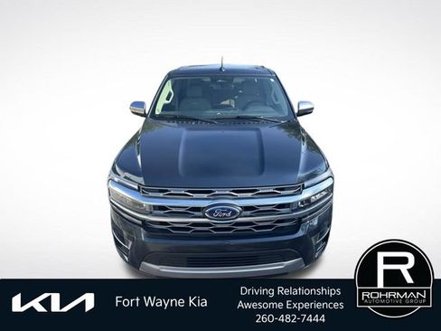 Used 2024 Ford Expedition Platinum AWD/4WD image 10