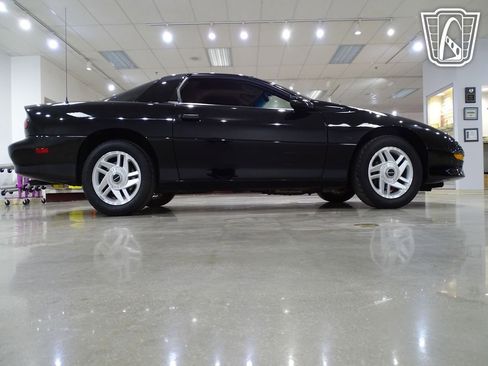 Used 1995 Chevrolet Camaro Z28 image 20