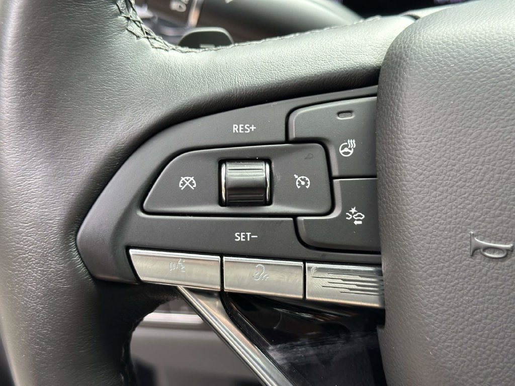 Used 2022 Cadillac Escalade ESV Sport w/ Touring Package AWD/4WD image 37