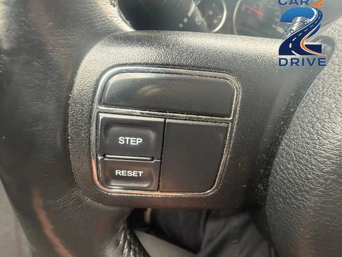 Used 2018 Jeep Wrangler Unlimited Sahara AWD/4WD image 21