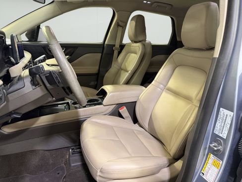 Used 2022 Lincoln Corsair FWD image 9