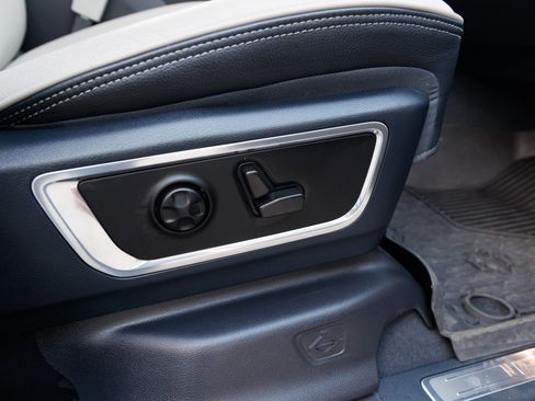 Used 2022 RAM 1500 Limited image 35