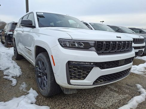New 2026 Jeep Grand Cherokee L Limited image 3