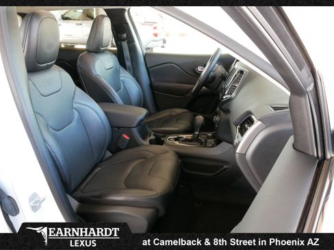 Used 2020 Jeep Cherokee Limited image 8