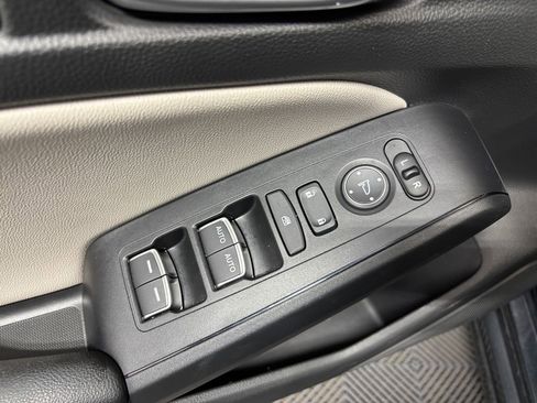 Used 2024 Honda Civic EX-L image 25