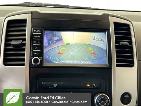 Used 2019 Nissan Frontier SV AWD/4WD image 19