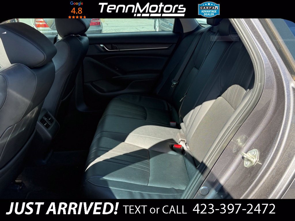 Used 2018 Honda Accord Touring image 12