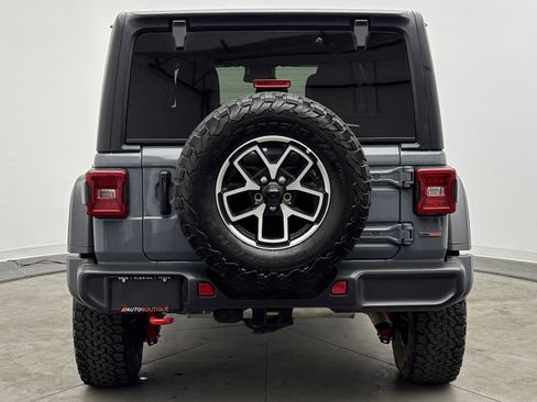 Used 2025 Jeep Wrangler Unlimited Rubicon image 6