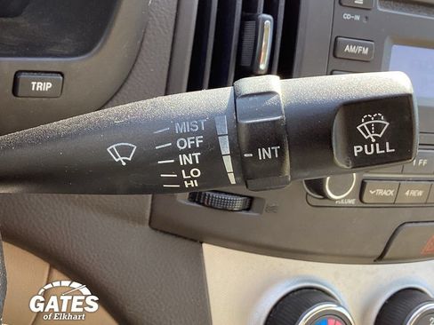 Used 2008 Hyundai Elantra SE FWD image 19