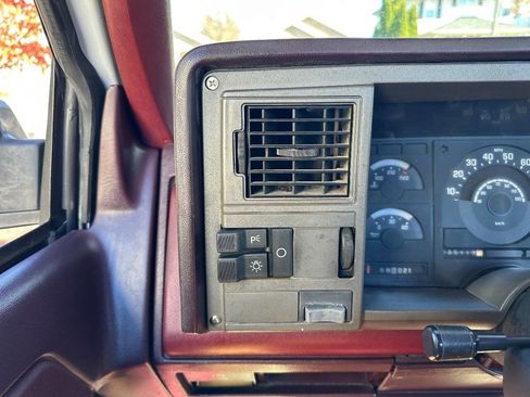 Used 1989 GMC Sierra 1500 2WD Regular Cab image 12