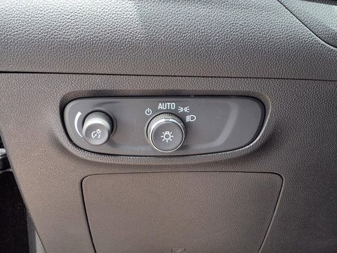 Used 2025 Buick Encore GX Sport Touring FWD image 18