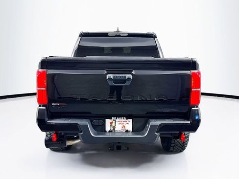 Used 2024 Toyota Tacoma TRD Off-Road image 8