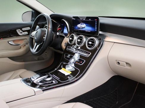Used 2019 Mercedes-Benz C 300 Sedan image 22