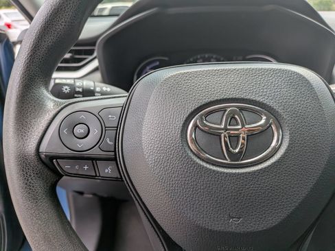 Used 2023 Toyota RAV4 AWD Hybrid image 12