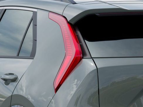 New 2026 Kia Niro Wind FWD image 13