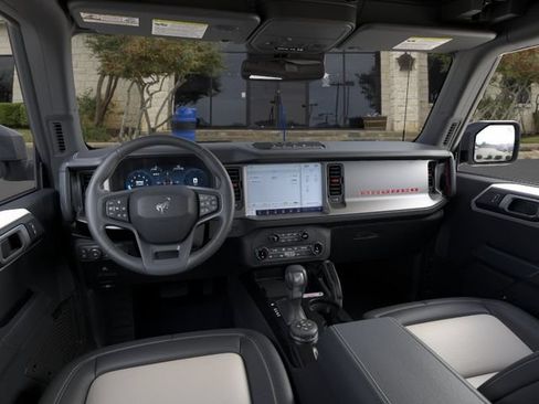 New 2026 Ford Bronco Outer Banks w/ Sasquatch Package AWD/4WD image 9