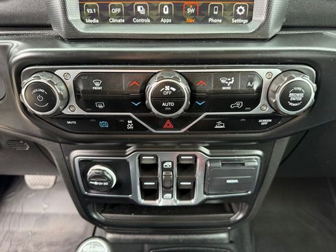 Certified 2023 Jeep Wrangler Unlimited Sahara AWD/4WD image 23