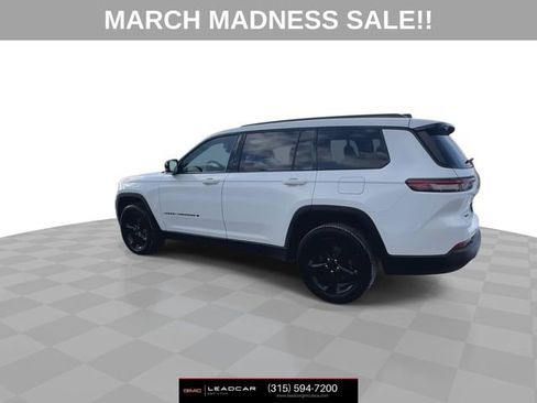 Used 2023 Jeep Grand Cherokee L Laredo image 7