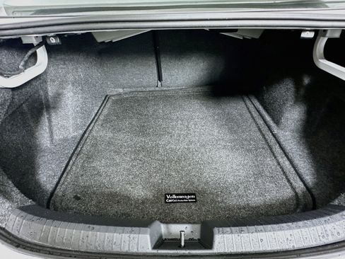 Used 2025 Volkswagen Jetta Sport FWD image 27