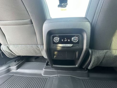 New 2026 Chevrolet Traverse LT w/ Sun and Wheel Package image 23