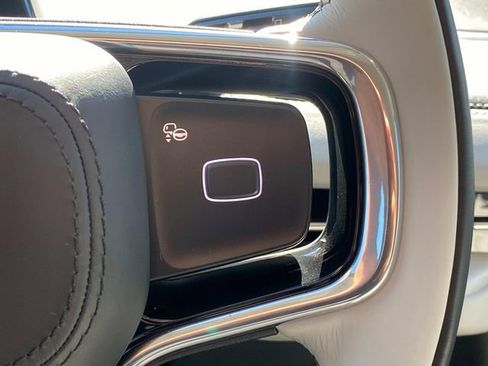 New 2026 Lincoln Navigator Reserve image 17