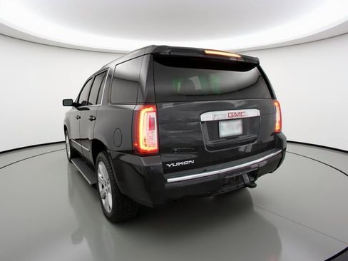 Used 2015 GMC Yukon Denali w/ Premium Package image 5
