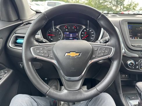 Used 2022 Chevrolet Equinox LT AWD/4WD image 26