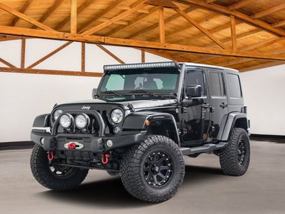 Used 2014 Jeep Wrangler Unlimited Rubicon w/ Connectivity Group