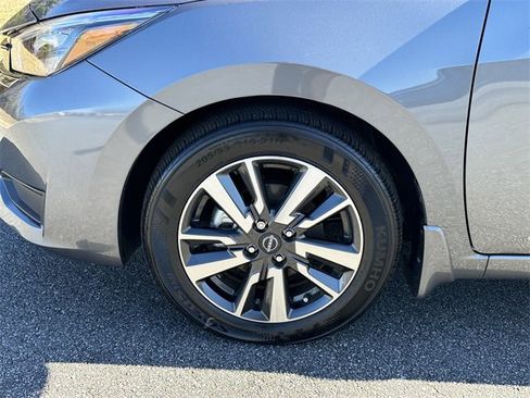 Used 2025 Nissan Versa SV w/ Trunk Package image 12