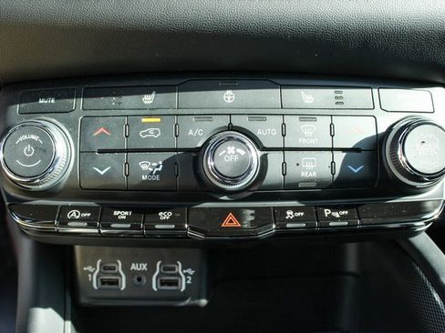 Used 2024 Dodge Durango GT w/ Trailer Tow Group IV image 19