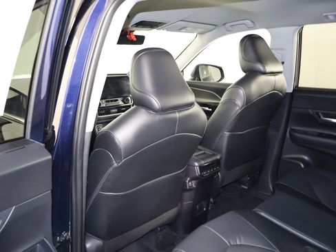 Used 2024 Toyota Grand Highlander XLE image 47