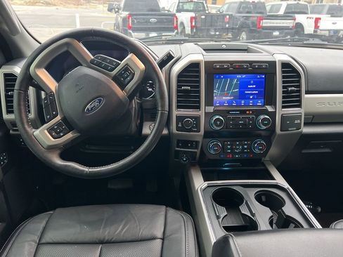 Used 2020 Ford F250 Lariat image 19