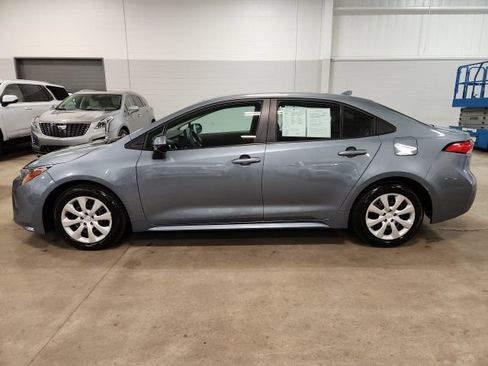 Used 2024 Toyota Corolla LE FWD image 6