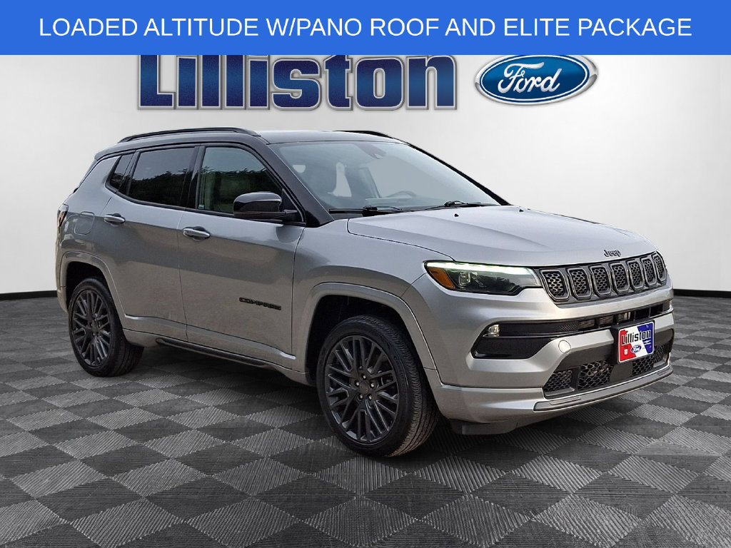Used 2023 Jeep Compass High Altitude AWD/4WD image 3