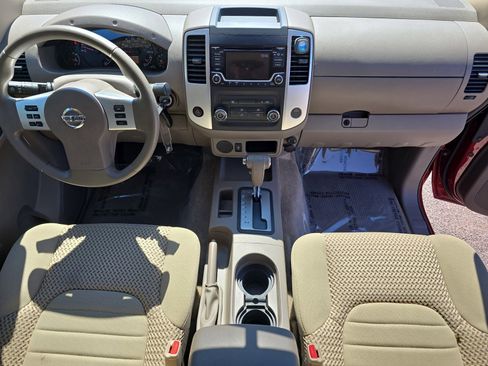 Used 2017 Nissan Frontier SV RWD image 10