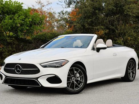 Used 2024 Mercedes-Benz CLE 300 4MATIC Cabriolet w/ Driver Assistance Package image 30