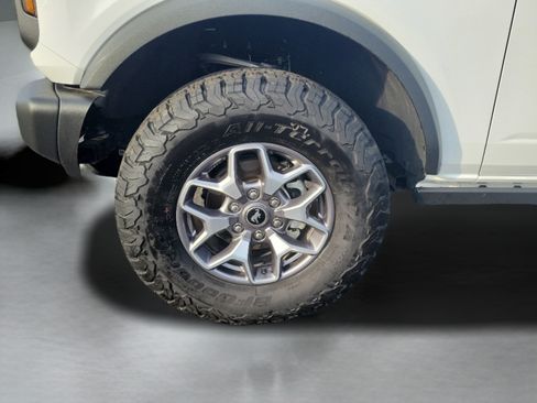 Used 2025 Ford Bronco Badlands AWD/4WD image 32
