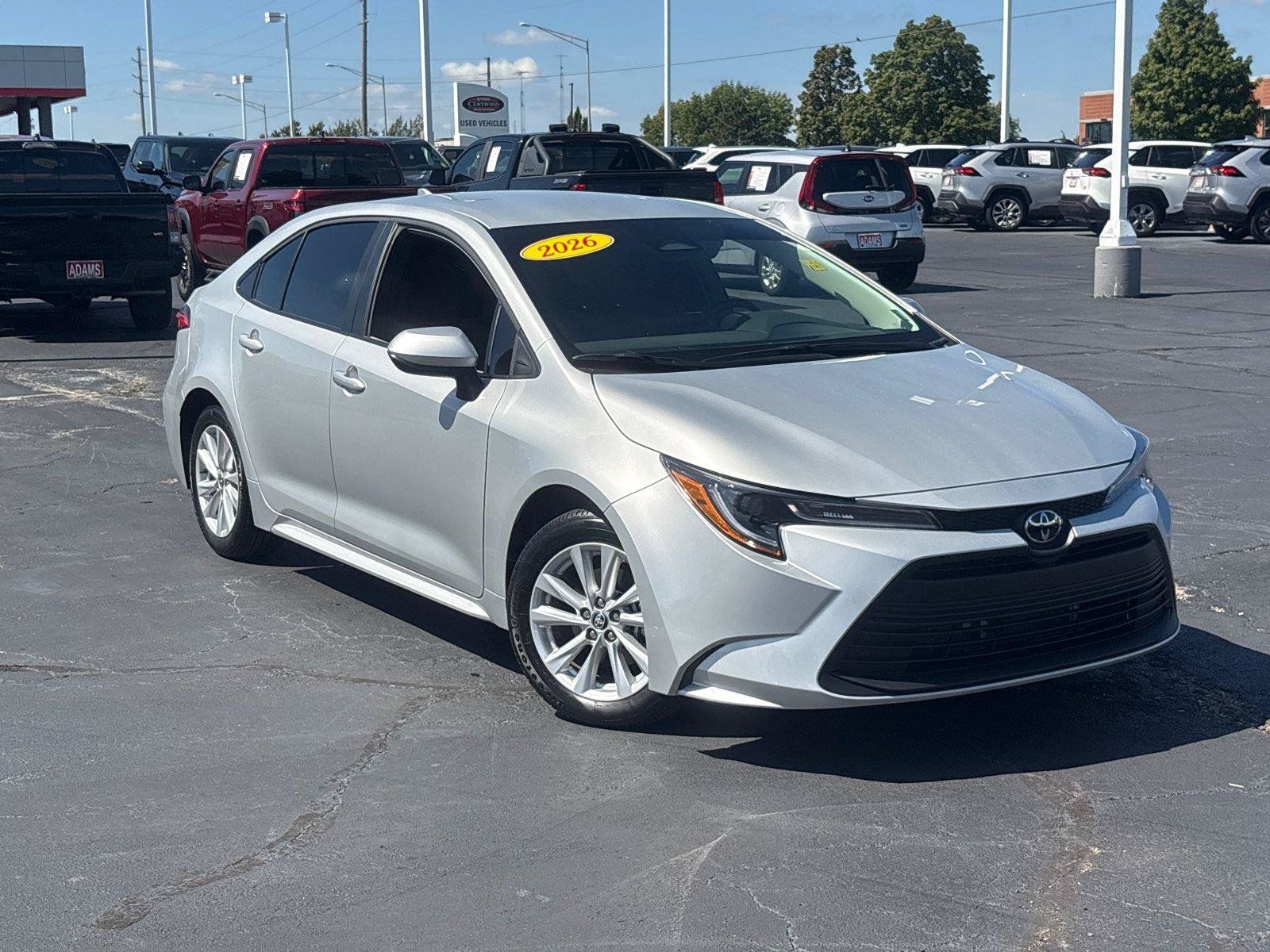 Used 2026 Toyota Corolla LE w/ LE Premium Package FWD image 2
