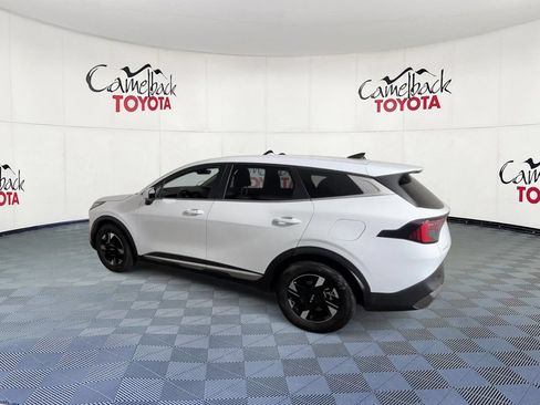 Used 2026 Kia Sportage LX FWD image 8