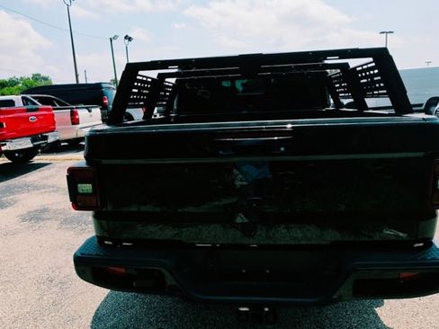 Used 2021 Jeep Gladiator High Altitude AWD/4WD image 4