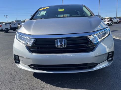 Used 2023 Honda Odyssey Touring image 5