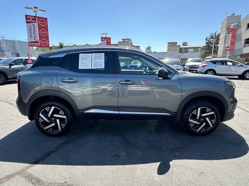 Used 2026 Nissan Kicks SV FWD image 8