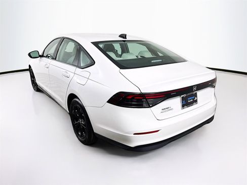 Used 2025 Honda Accord SE image 5