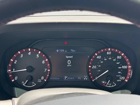 Certified 2025 Nissan Frontier PRO-4X AWD/4WD image 18